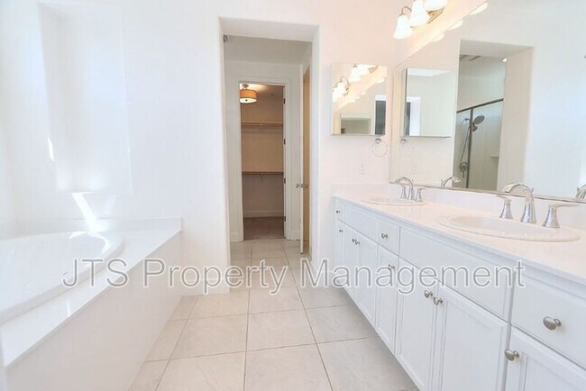 Building Photo - 4988 Amina Fair Way