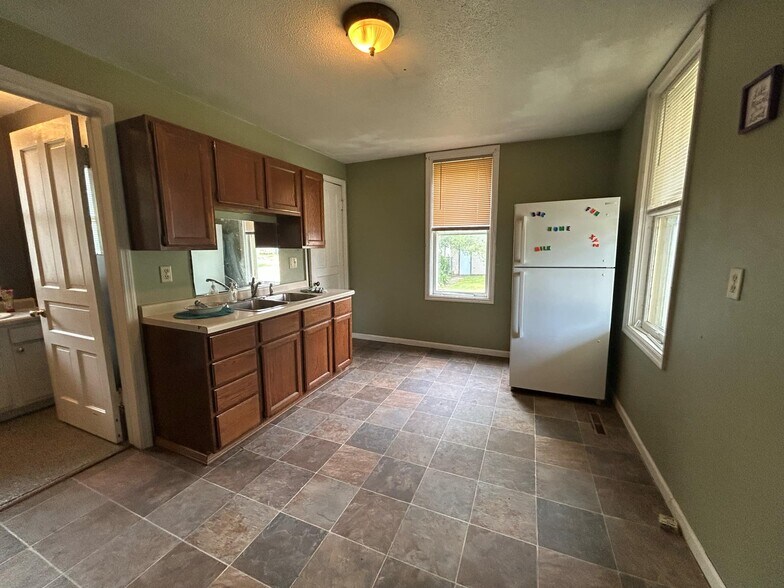 Kitchen - 1604 10th St S