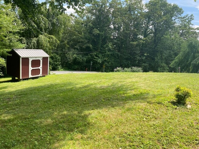 Building Photo - Downtown West Jefferson Living – 3BR Home with Deck & Carport