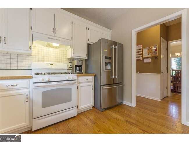 Building Photo - 2807 Forest Wood Dr