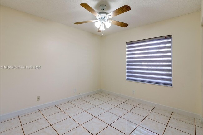 Building Photo - 1501 SW 149th Ave