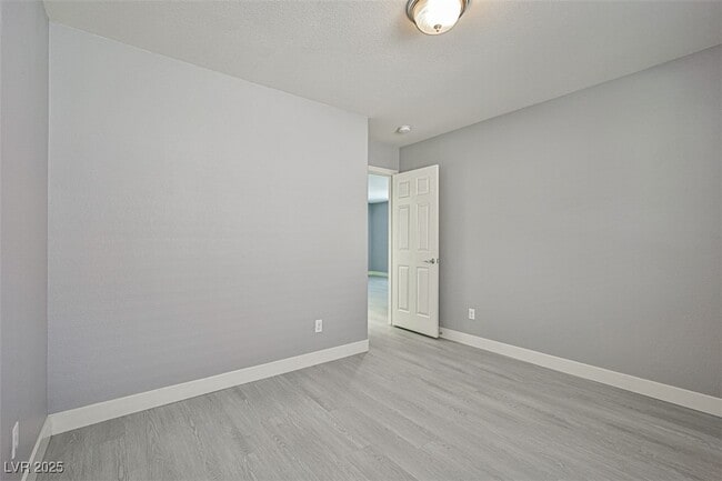 Building Photo - 6688 Metronome Ct