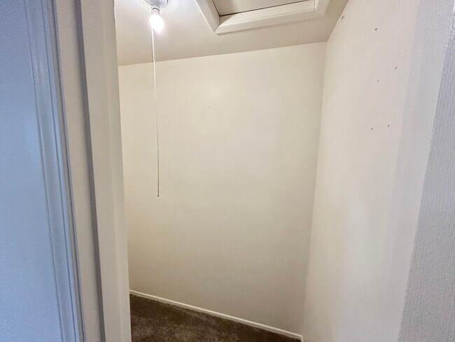 Building Photo - sw165th
