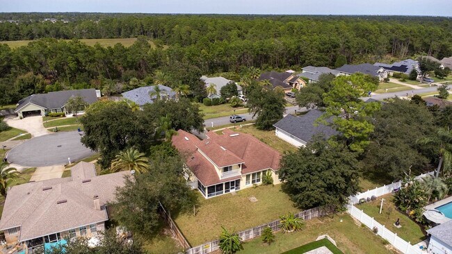 Building Photo - 109 Bilbao Dr
