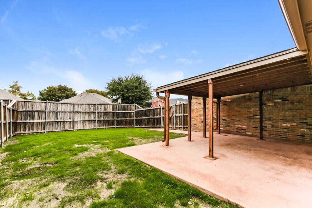 Building Photo - 213 Garden Valley Ln