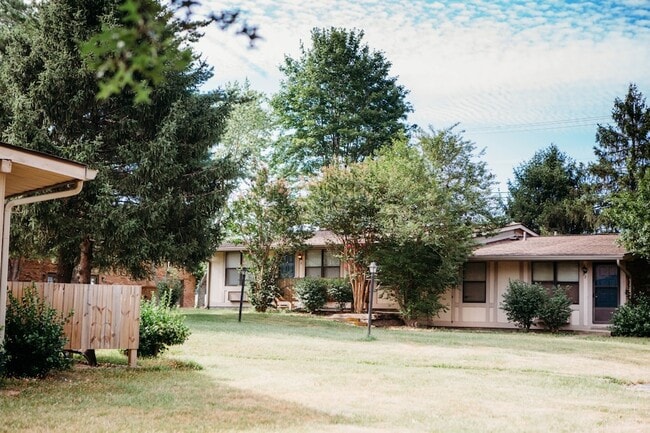 Building Photo - 2421 Madison St