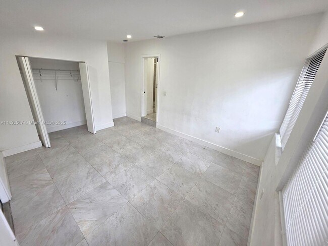 Building Photo - 1102 NW 103rd St