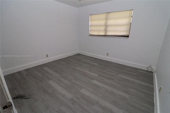 Building Photo - 1206 N 22nd Ave