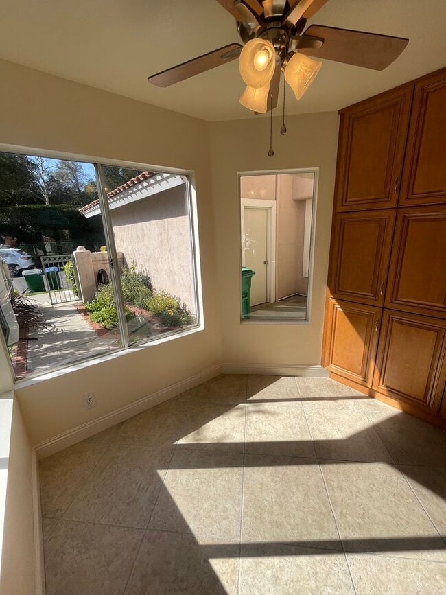 Building Photo - Spacious 2 Bed, 2 Bath House in Prestigious Coto de Caza For Rent!