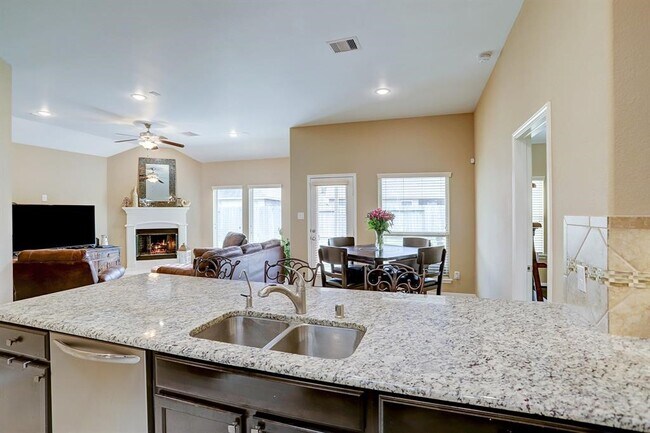 Building Photo - 4411 Eclipse Park Ct
