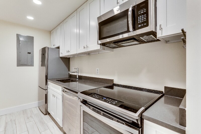 Building Photo - 2919 11th St NW