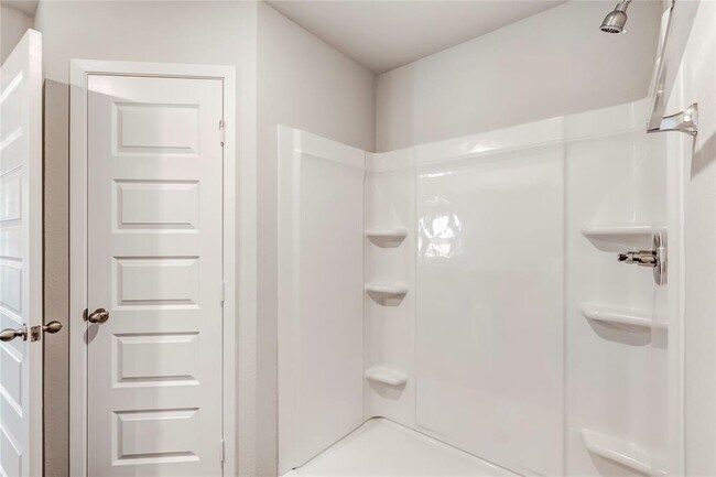 Building Photo - 2607 Derwent Dr