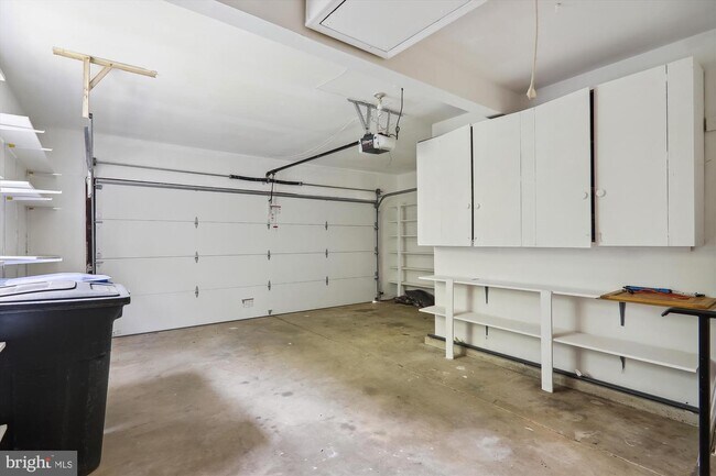 Building Photo - 11124 Post House Ct