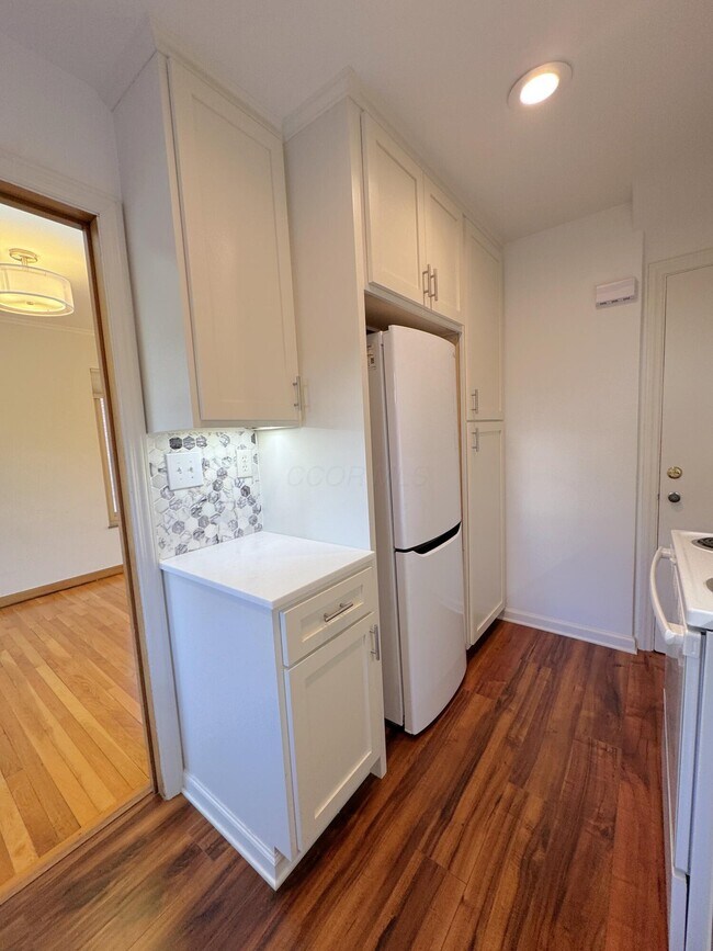 Building Photo - 2030 Harwitch Rd