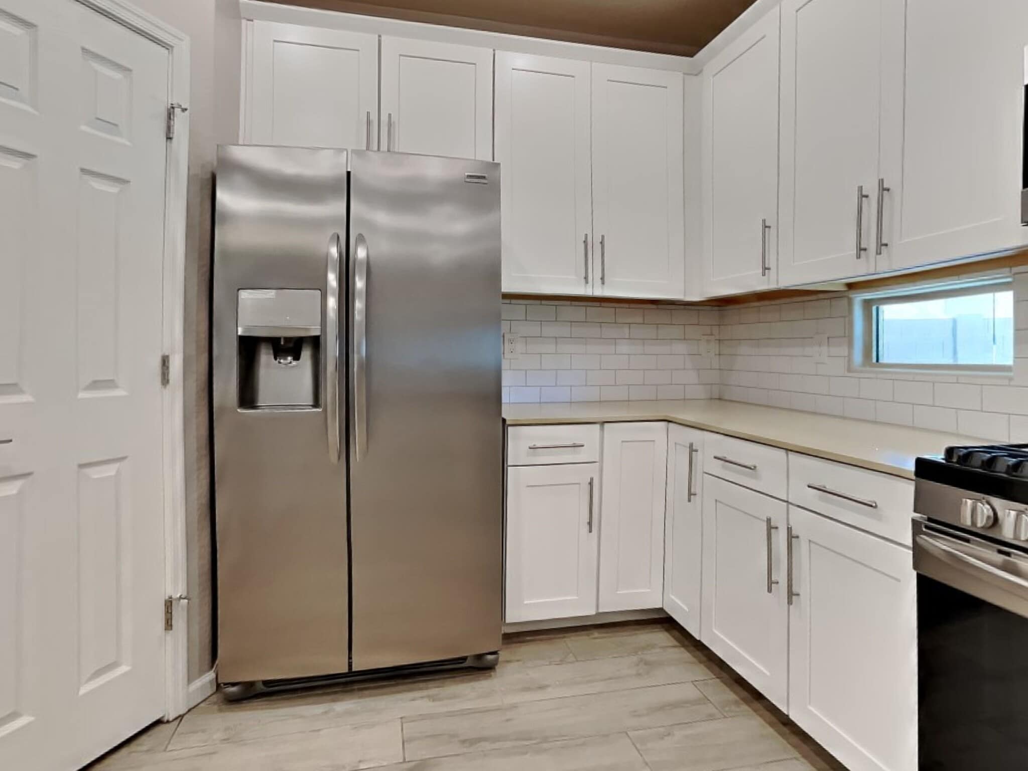 Building Photo - 21266 W Wilshire Dr