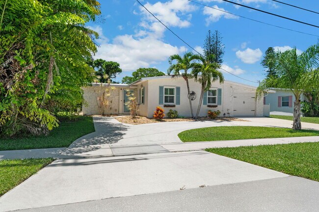 Primary Photo - 3248 SE Monte Vista St