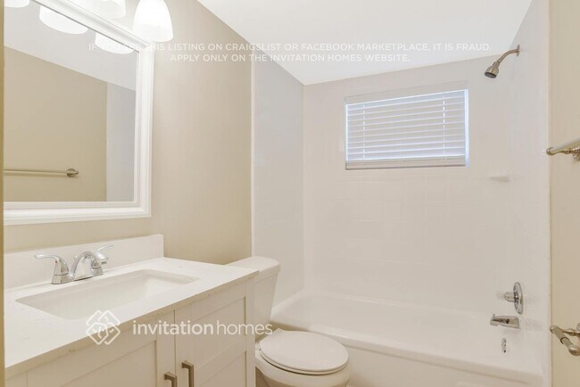 Building Photo - 4668 Donovan St