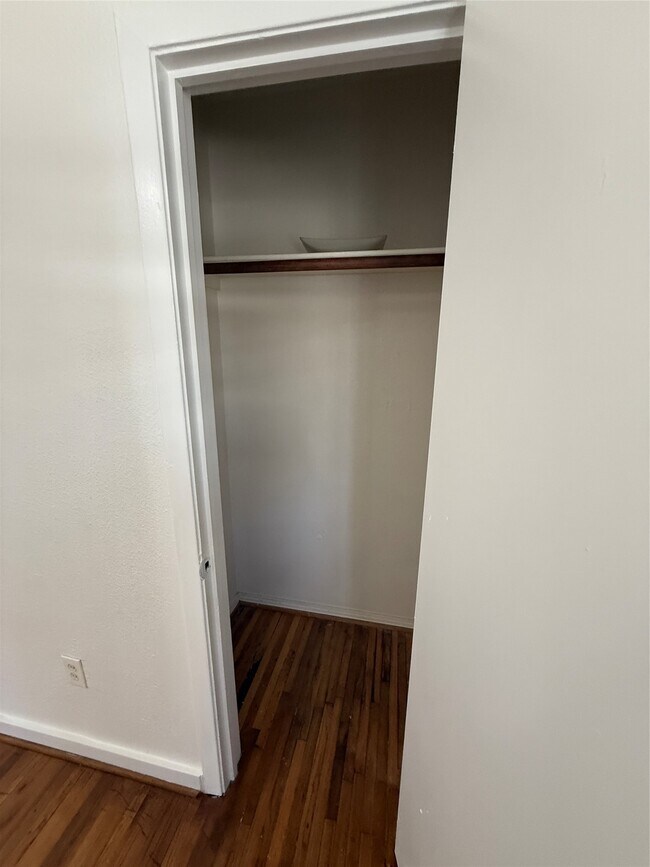 Building Photo - 3002 Market St