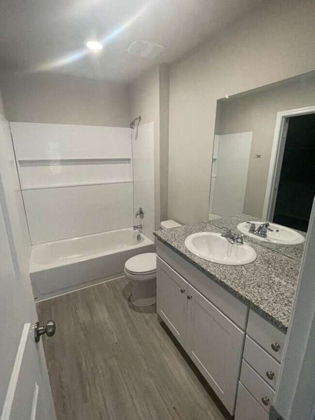 Building Photo - 4 br, 2 bath House - 10111 Braun Cloud