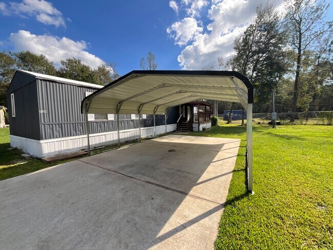 Building Photo - 112 County Road 3563