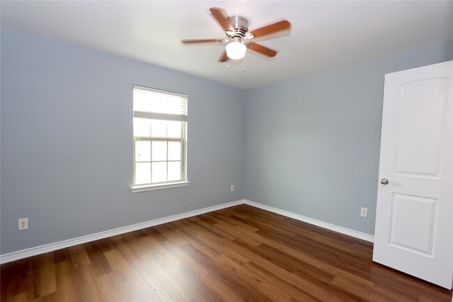 Building Photo - 9218 Mission Arbor Ln