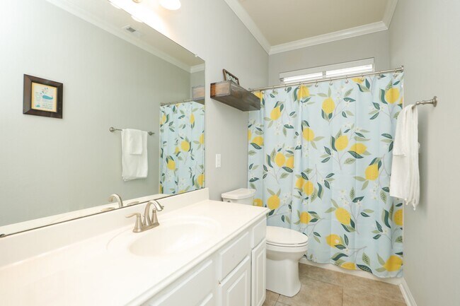 Building Photo - 18123 Quarry Vale Dr