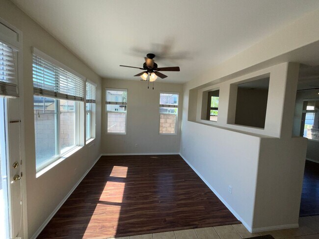 Building Photo - 35884 Crickhowell Ave