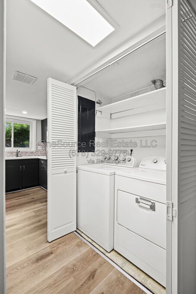Building Photo - 7312 Cardigan Cir NE