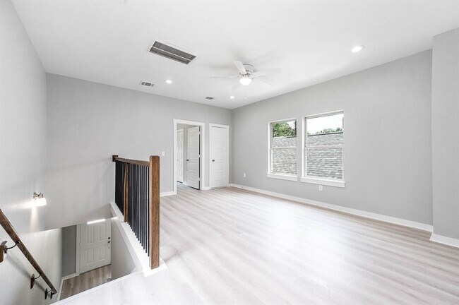 Building Photo - 16985 Glenheath St