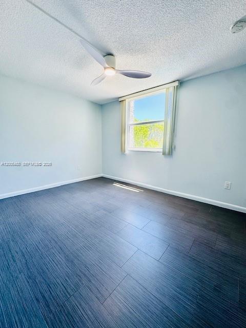 Building Photo - 2425 NE 135th St