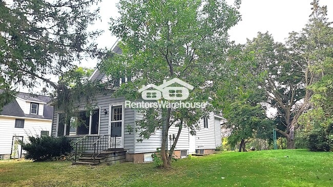 Building Photo - 115 Mathison St