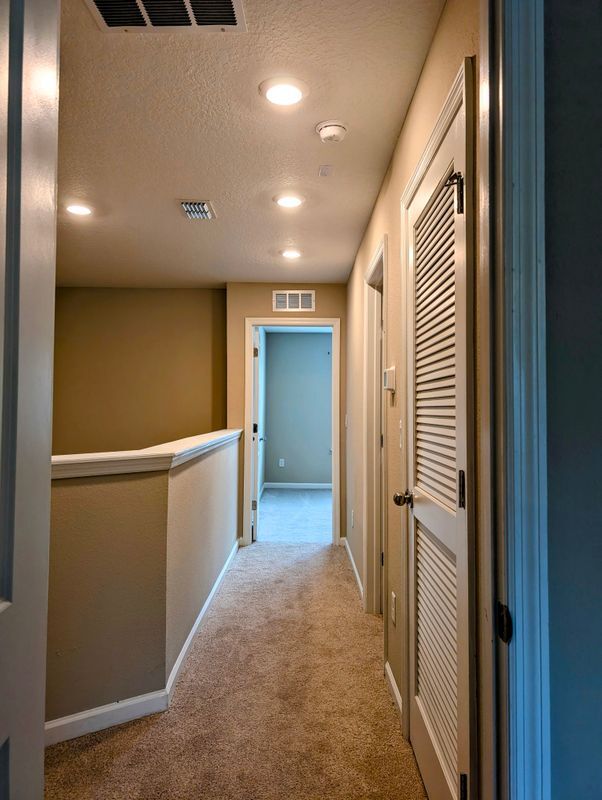 Building Photo - 10305 Alder Creek Ln
