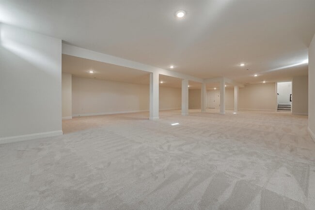 Building Photo - 22 Silent Nest Wy