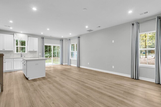 Building Photo - 1010 Crescent Cove Lane