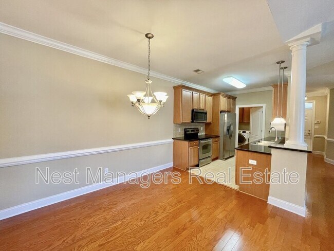 Building Photo - 1931 Dante Ln