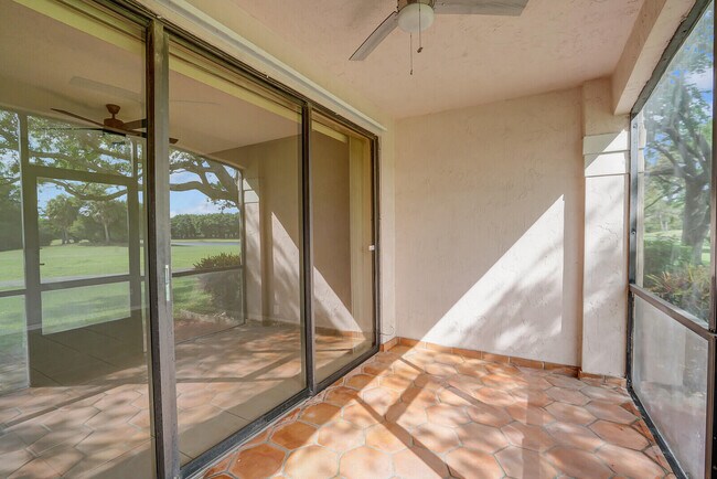 Building Photo - 401 SW 158th Terrace
