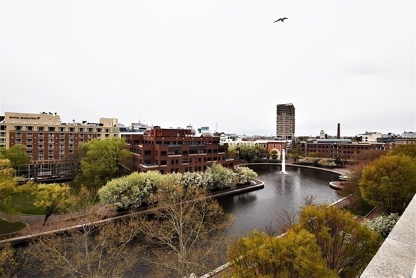 Building Photo - 6 Canal Park
