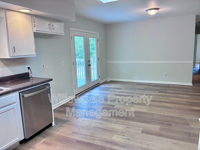 Building Photo - 8600 Marigold St