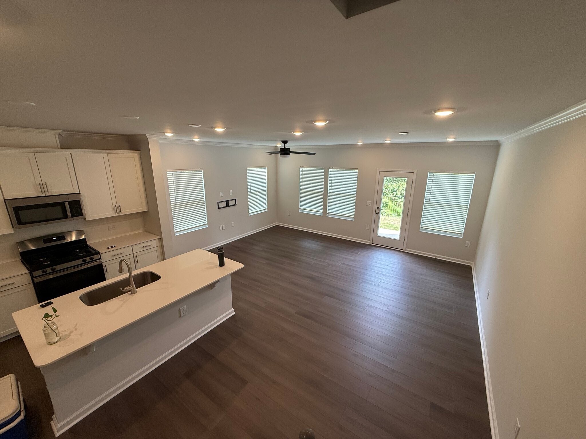 Building Photo - 275 Peebles Dr