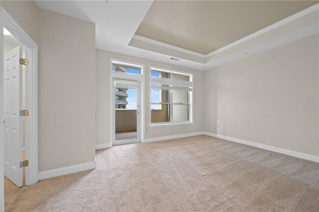 Building Photo - 3334 Peachtree Rd NE
