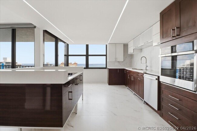 Building Photo - 936 Intracoastal Dr