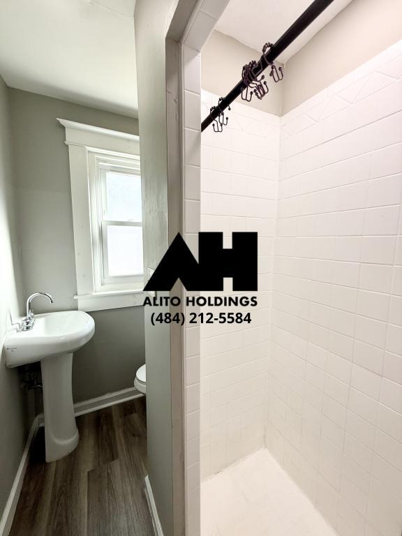 Building Photo - 513 N 11th St