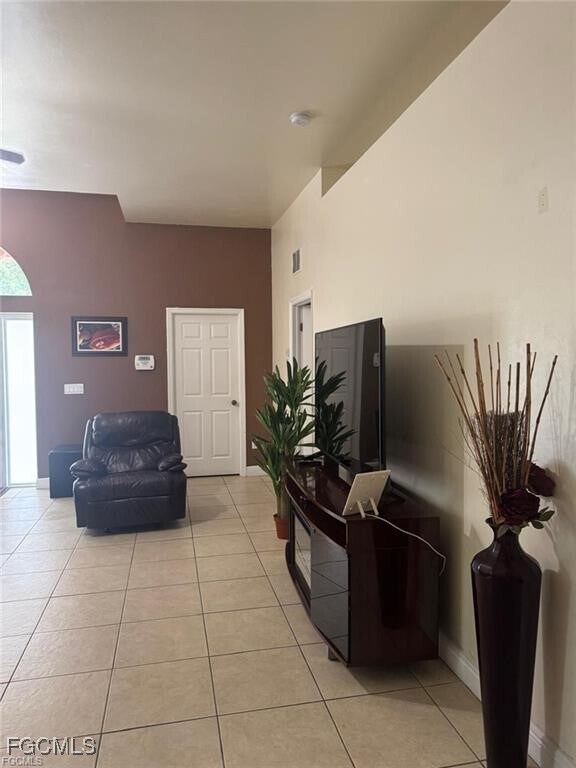 Building Photo - 2806 5th St W