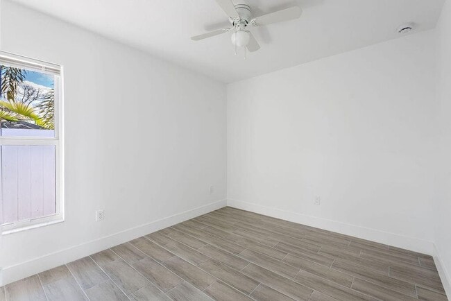 Building Photo - 3246 Jefferson St