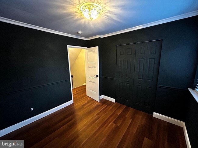 Building Photo - 33 Park Valley Ln