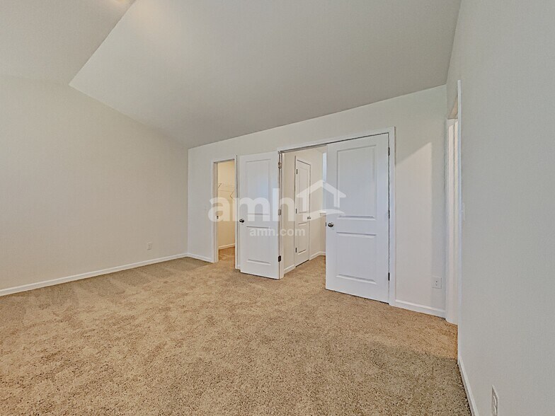 Building Photo - 5004 Jamie Sloop Ln