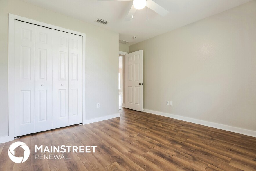 Building Photo - 4168 Merriam Ln