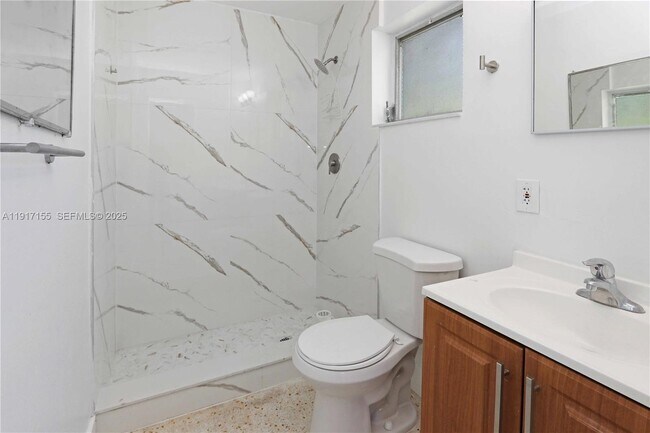 Building Photo - 39 SE 13th Terrace