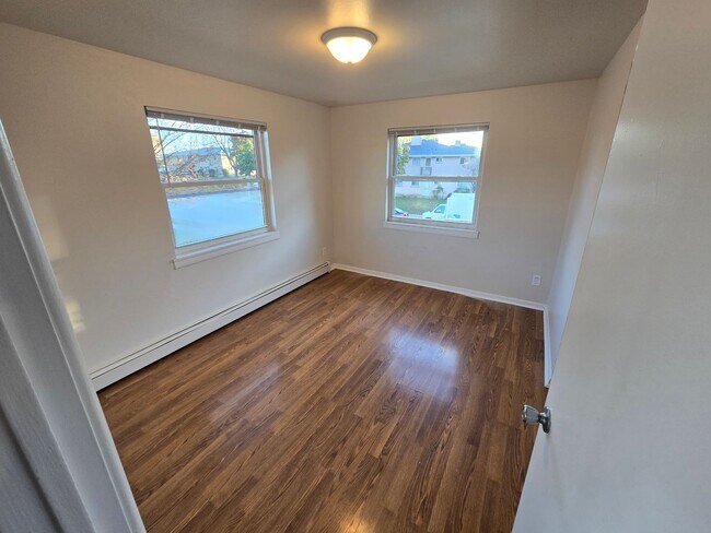 Building Photo - 2110-2114 Allied Dr