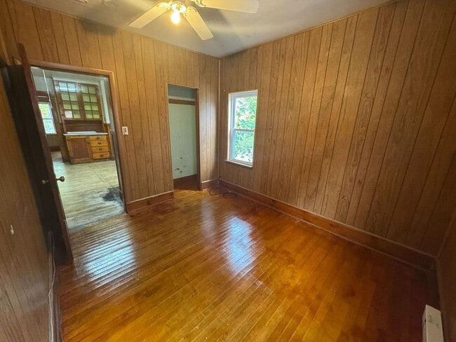 Building Photo - 13 Sullivan St